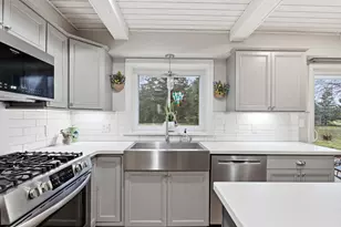 S83W32784 N Oak Tree Ct, Mukwonago, WI 53149 - Photo 8