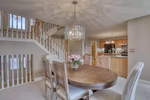 N24W30375 Crystal Springs Dr, Delafield, WI 53072 - Photo 12