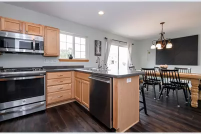 3800  Rivers Crossing Dr, Waukesha, WI 53189 - Photo 18