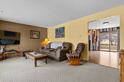 4126 N 47th Pl, Sheboygan, WI 53083 - Photo 8