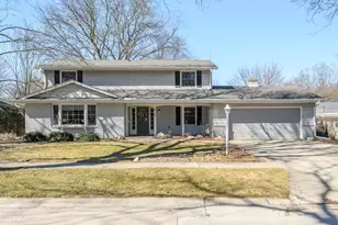 616 Westminster Dr, Waukesha, WI 53186 - Photo 1