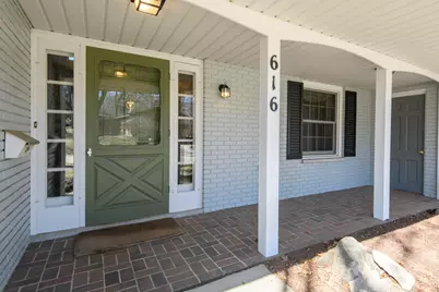 616  Westminster Dr, Waukesha, WI 53186 - Photo 8