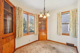 3163 S 28th St, Milwaukee, WI 53215 - Photo 8