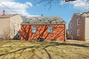 3163 S 28th St, Milwaukee, WI 53215 - Photo 40