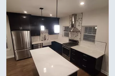 1607 N 21st St, Milwaukee, WI 53205 - Photo 6