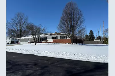 1134  Bluebird Ln, Racine, WI 53182 - Photo 2