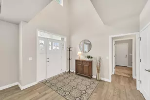 8130 W Mourning Dove Ln, Mequon, WI 53097 - Photo 2