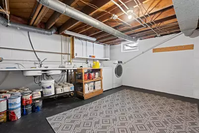 915  Carol St, Watertown, WI 53094 - Photo 18