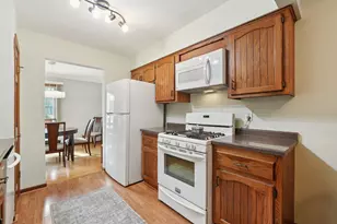 7533 W Tuckaway Creek Dr, Franklin, WI 53132 - Photo 12