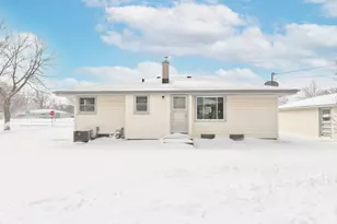 N84W14678 Menomonee Ave, Menomonee Falls, WI 53051 - Photo 22