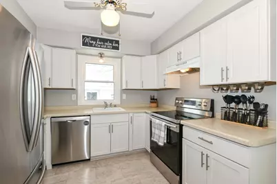 N84W14678  Menomonee Ave, Menomonee Falls, WI 53051 - Photo 8