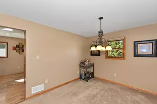 18525 Pleasant St, Brookfield, WI 53045 - Photo 12