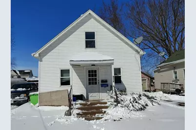914  Madison St, Beaver Dam, WI 53916 - Photo 1