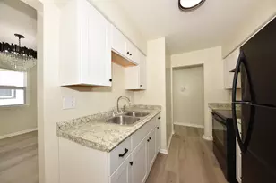 8106 W Herbert Ave, Milwaukee, WI 53218 - Photo 16