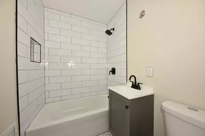 8106 W Herbert Ave, Milwaukee, WI 53218 - Photo 16