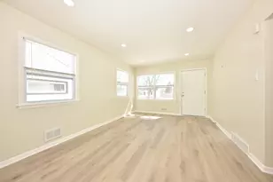 8106 W Herbert Ave, Milwaukee, WI 53218 - Photo 8