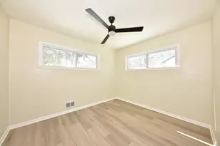 8106 W Herbert Ave, Milwaukee, WI 53218 - Photo 20