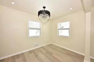 8106 W Herbert Ave, Milwaukee, WI 53218 - Photo 14