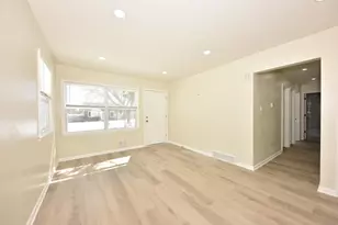 8106 W Herbert Ave, Milwaukee, WI 53218 - Photo 10