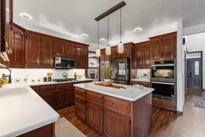 242  Kiesner Dr, Chilton, WI 53014 - Photo 8