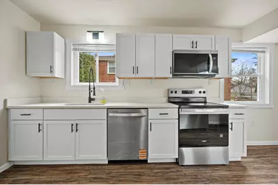 5375 N 64th St, Milwaukee, WI 53218 - Photo 8