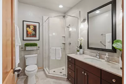 541 E Erie St #215, Milwaukee, WI 53202 - Photo 36