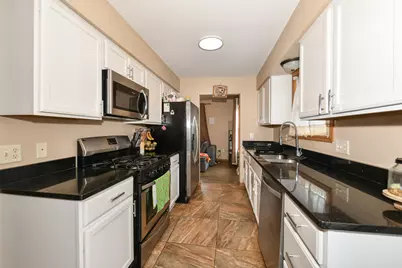 8325 N 93rd St, Milwaukee, WI 53224 - Photo 12