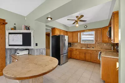 1139  Jefferson St, Racine, WI 53404 - Photo 8