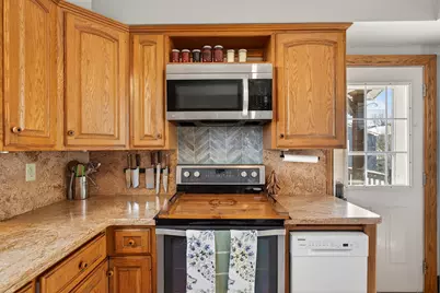 1139  Jefferson St, Racine, WI 53404 - Photo 10