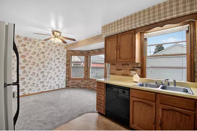 6531  44th Ave, Kenosha, WI 53142 - Photo 12