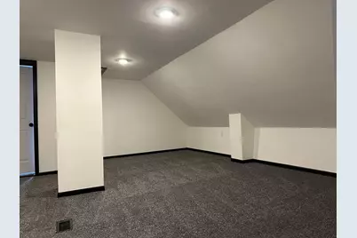 1801 S 77th St, West Allis, WI 53214 - Photo 12