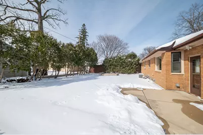 537 N 114th St, Wauwatosa, WI 53226 - Photo 34