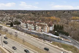 N74W13737 Appleton Ave, Menomonee Falls, WI 53051 - Photo 30