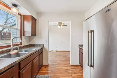 1384  Honeysuckle Rd, Hartford, WI 53027 - Photo 4