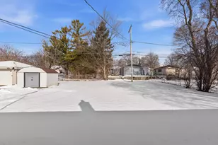 7200 W Grantosa Dr, Milwaukee, WI 53218 - Photo 26