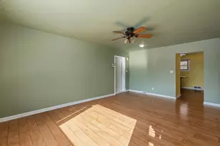 7200 W Grantosa Dr, Milwaukee, WI 53218 - Photo 6