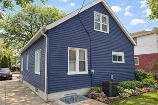 4826 N 51st Blvd, Milwaukee, WI 53218 - Photo 2