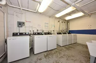 2121 N Cambridge Ave, Milwaukee, WI 53202 - Photo 16