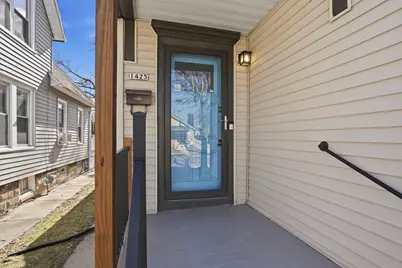 1425 E Russell Ave, Milwaukee, WI 53207 - Photo 4