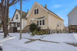 3163 S Brisbane Ave, Milwaukee, WI 53207 - Photo 4