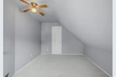 3163 S Brisbane Ave, Milwaukee, WI 53207 - Photo 18