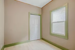 3163 S Brisbane Ave, Milwaukee, WI 53207 - Photo 8