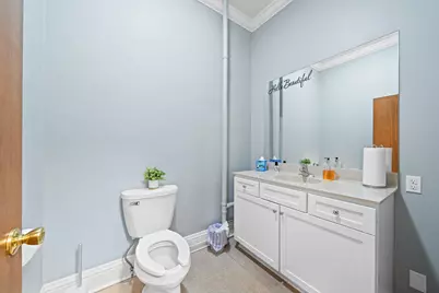 226  Broad St #Upper, Lake Geneva, WI 53147 - Photo 12