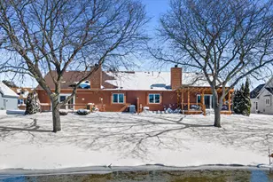 W179N9773 Riversbend Circle, Germantown, WI 53022 - Photo 34