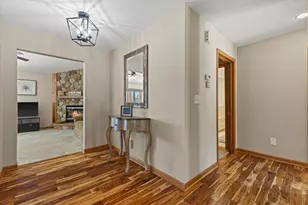 W179N9773 Riversbend Circle, Germantown, WI 53022 - Photo 6