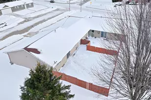 4510 Menasha Ave, Manitowoc, WI 54220 - Photo 10