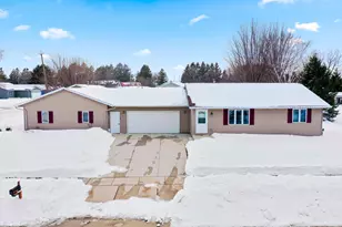 4510 Menasha Ave, Manitowoc, WI 54220 - Photo 1