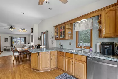 1155 W Madison Ave, Cleveland, WI 53015 - Photo 10