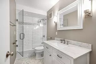 929 N Astor St, Milwaukee, WI 53202 - Photo 24