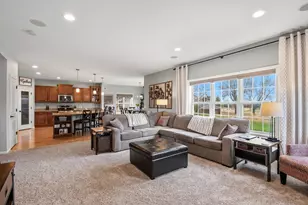 N72W7763 Harvest Ln, Cedarburg, WI 53012 - Photo 16